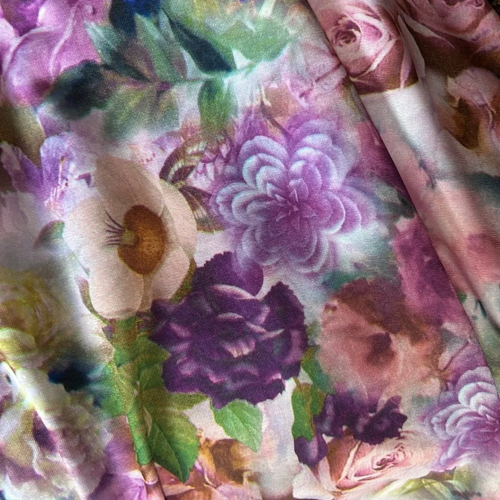 LuLaRoe stunning lightweight floral skirt. EUC. No noted flaws. Just beautiful! - Picture 7 of 7